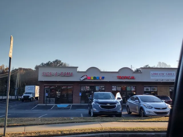 Charlotteway Tropical Market