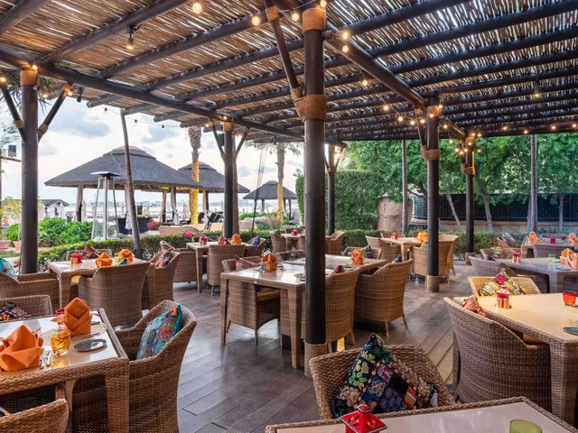 Maui Beach Restaurant & Bar