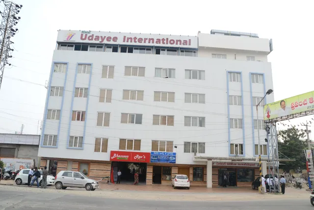 Hotel Udayee International