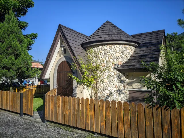 mushroom 山林民宿露營區