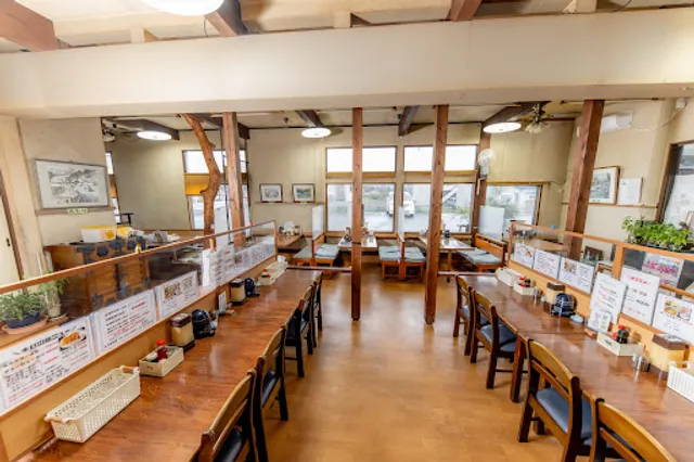 本家大みなと味平