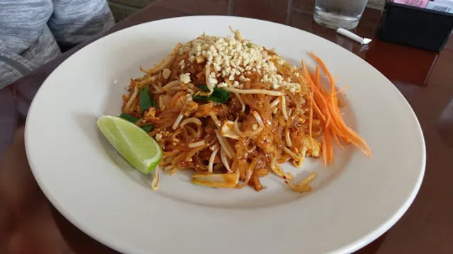 Sunny Thai Arlington