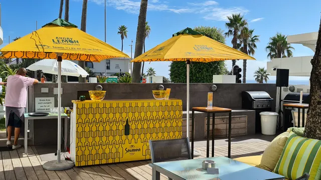 Strolla Restaurant & Bar