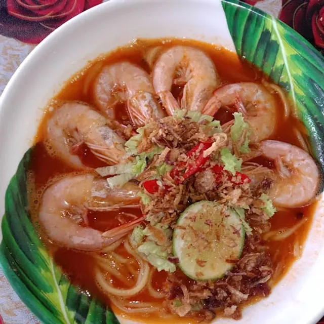 mee udang selambak triple s cafe