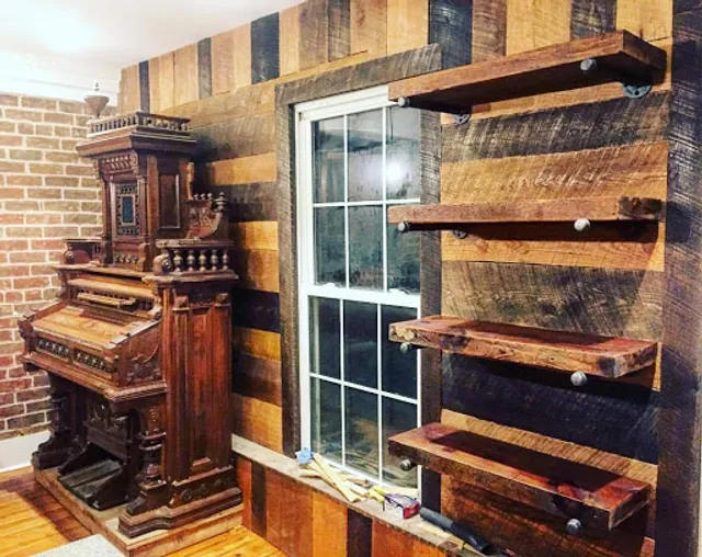 The Cracked Pillar Pub