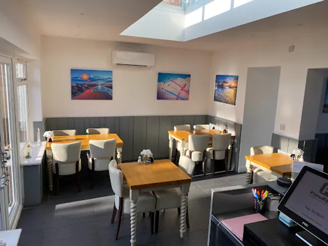 Fish & Chips Holland -on-Sea:The Golden Fillet