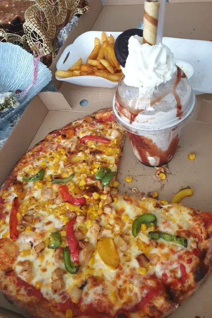 The Cake Shop& Napoli pizza