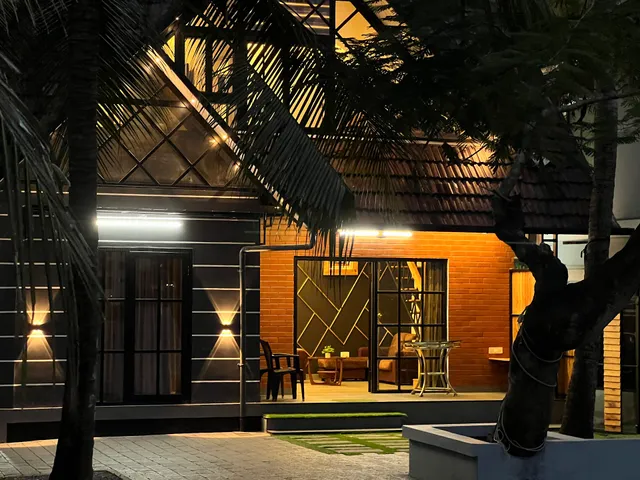 Marina Lounge waterfront Service Villa