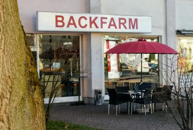 Backfarm am Langener Bahnhof