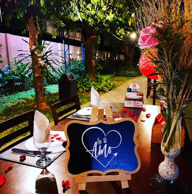 Lagoa da Prata restaurante Três Lagoas