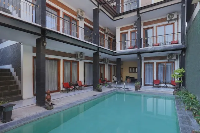 OYO 426 Hotel Gading Resto