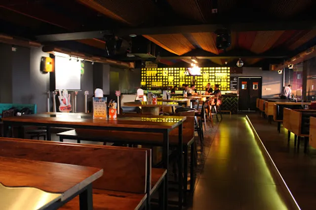 Gilly's Restobar - Kundanahalli