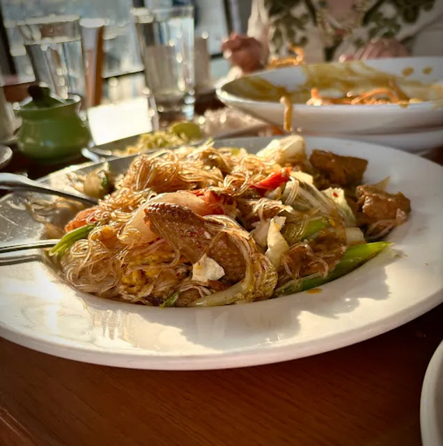 Kartathai Minneapolis TOGO