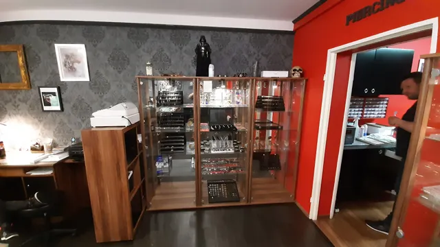 Levy's Tattoo & Piercing