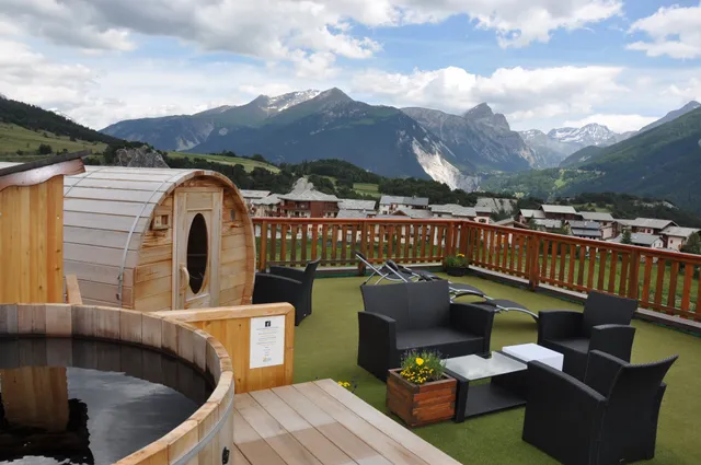 ALPINA LODGE VANOISE (ex hotel du soleil)