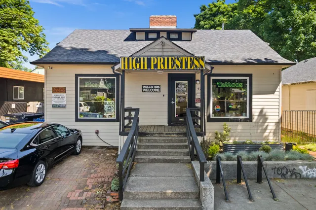 High Priestess Piercing & Tattoo