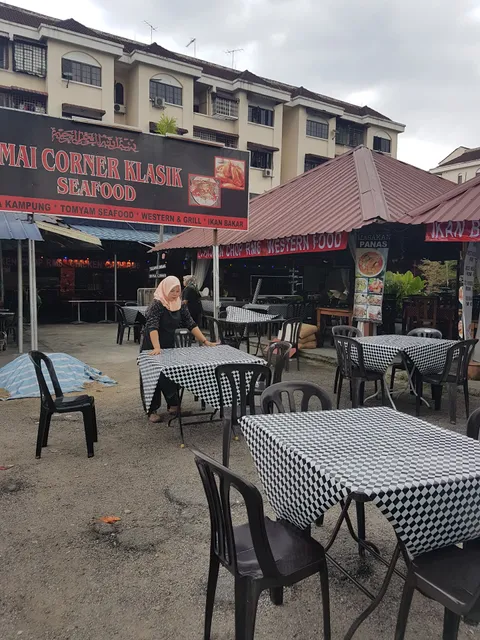 MAI Corner Klasik