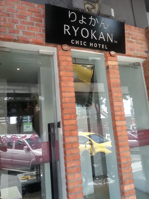 RYOKAN CHlC