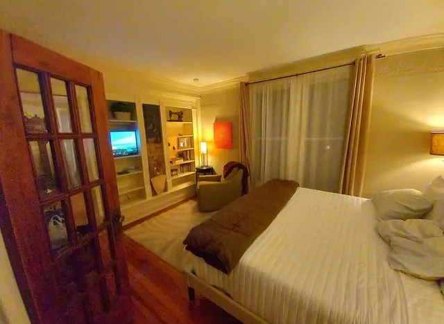 Lotus House by Eureka Zen