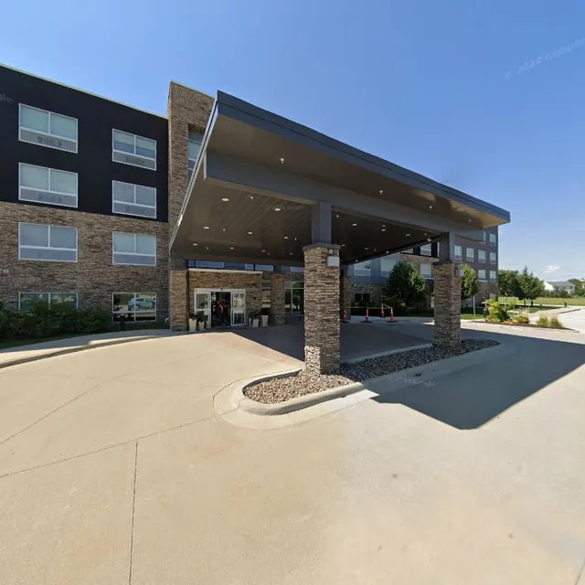 240 Jordan Creek Pkwy