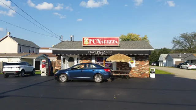 Fox's Pizza Den
