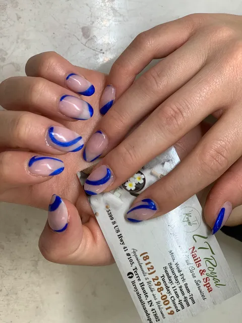 LT Royal Nails