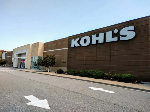 Emerald Place Shopping Mall