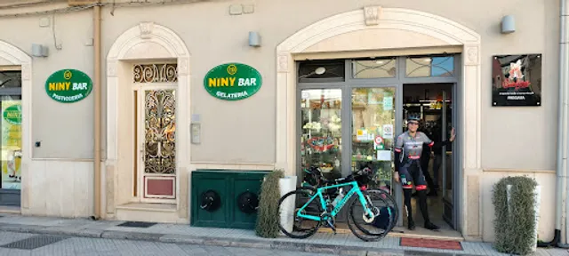 Niny Bar