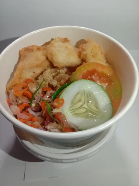 Chicken Dinner & New York Salad