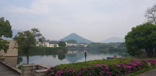 富春山居高尔夫