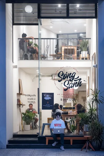 Sóng Sánh Café & Roastery