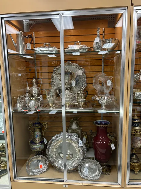 Echoes Antiques & Auction Gallery, Inc.