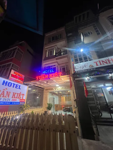 Khách Sạn Tuấn Kiệt (Tuan Kiet Hotel)