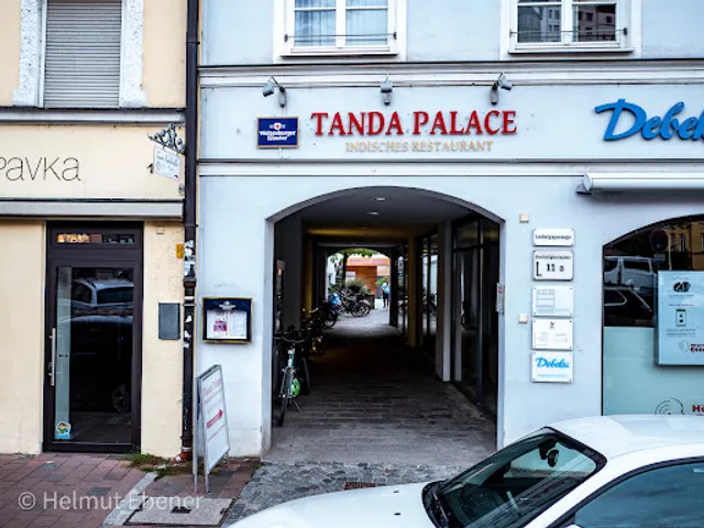 Tanda Palace