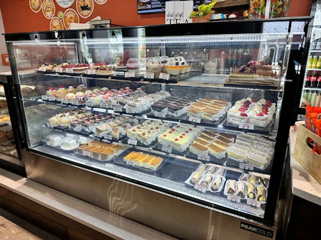 Mecatos Bakery & Café