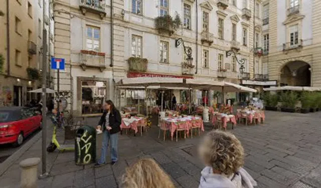 Piazza Corpus domini, 17