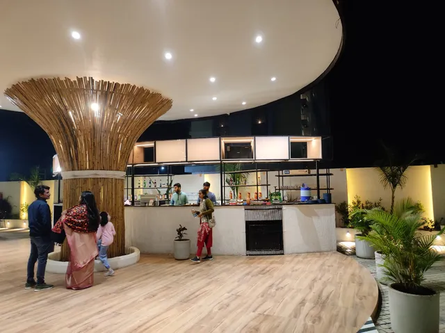 White Valley Cafe & Multi-cuisine Restaurant