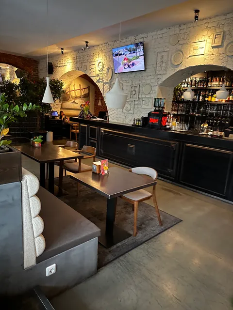 Talutti - Bakes'n'Shakes City