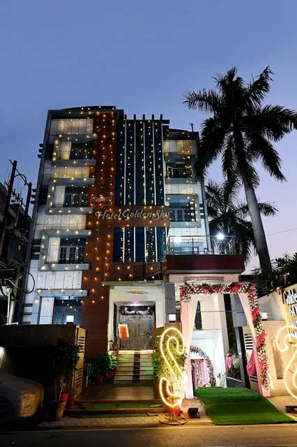 Hotel Golden Sky, Lucknow