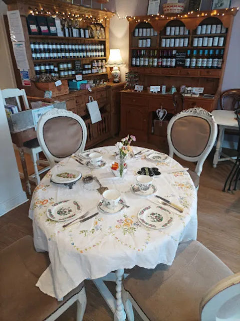 Daisy-Mae's Vintage Tearoom