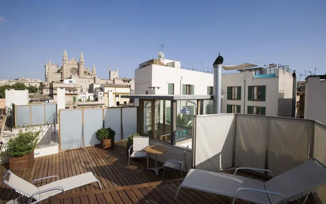 Petit Palace Hotel Tres