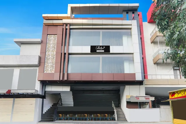 Collection O Quila Road formerly JR Inn