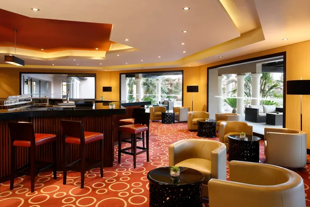 Dunes Bar & Restaurant