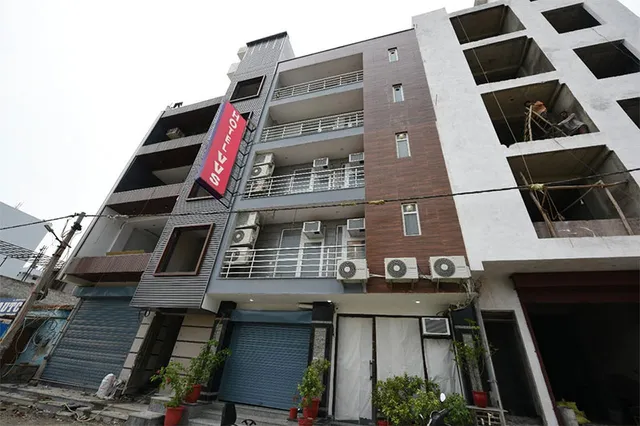 Hotel VVS Near Delhi Airport