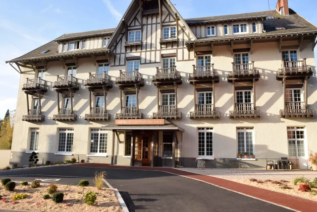 Le Continental Hôtel