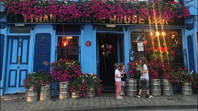 Tynan's Bridge House Bar