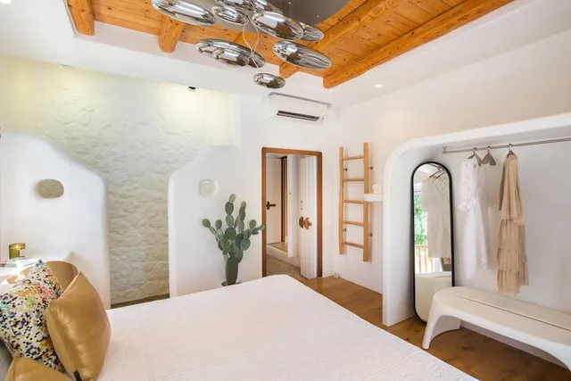 Kallos Villas & Suites