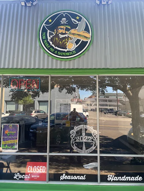 Now make me a sandwich (Tortas Shop) and Food Trucks