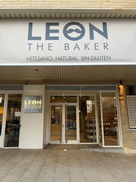 LEON THE BAKER Montecarmelo