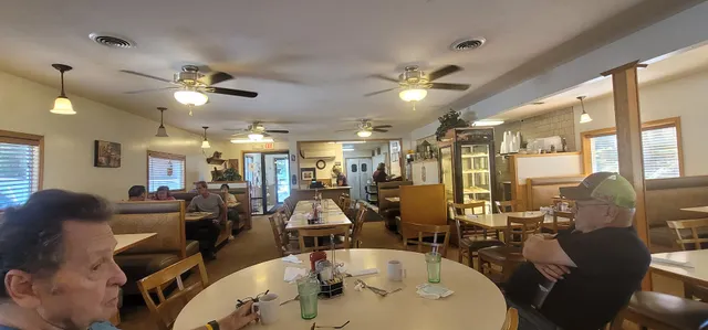 Crossroads Family Restaurant